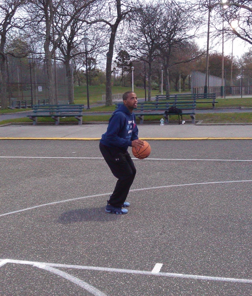 Setting Up Jumpshot: Bend Knees, Push Your Weight Back Into Hips To Engage Glutes